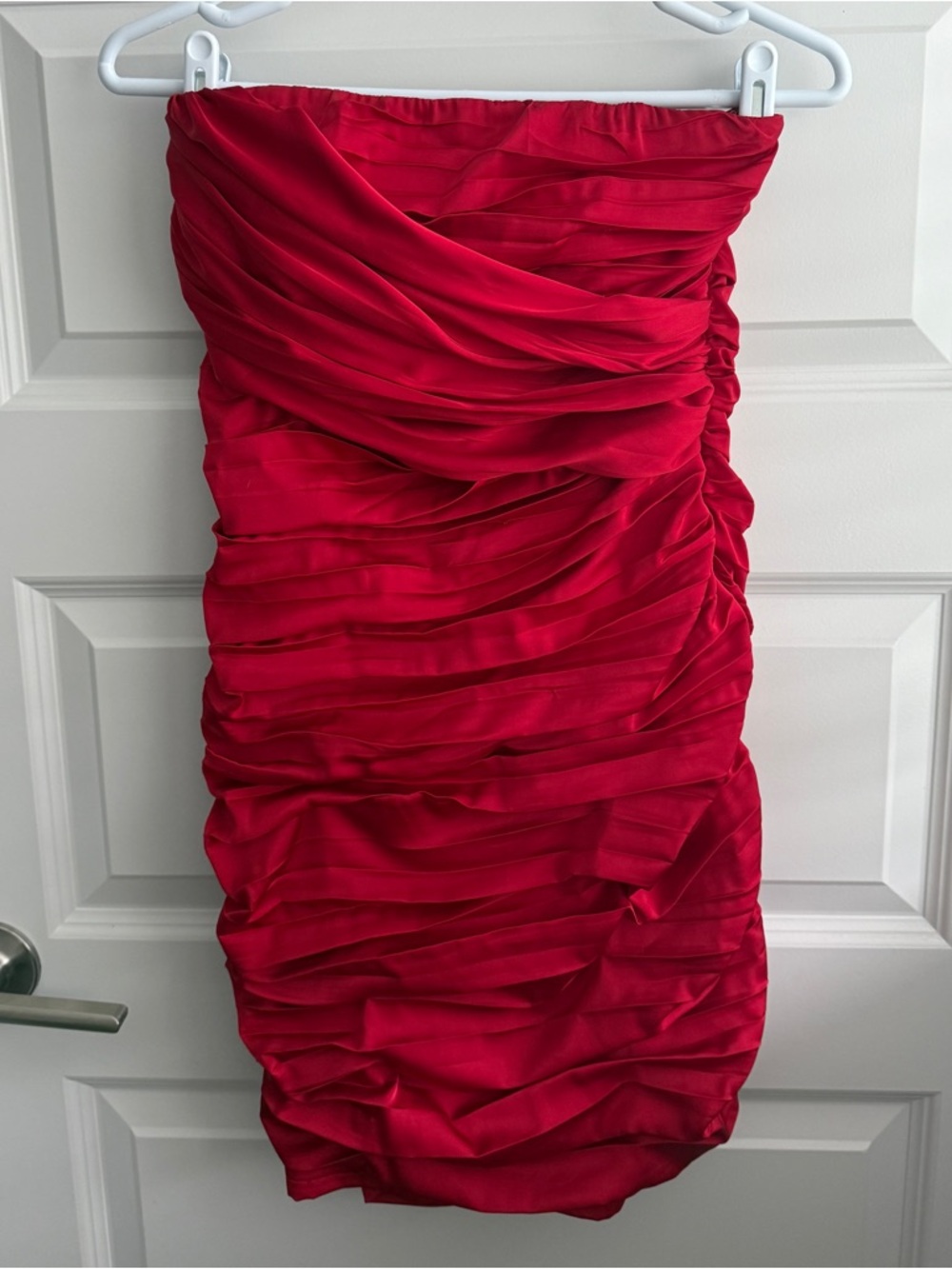 Express Red Strapless Ruched Cocktail Dress – Size 6 | Bodycon Party Mini